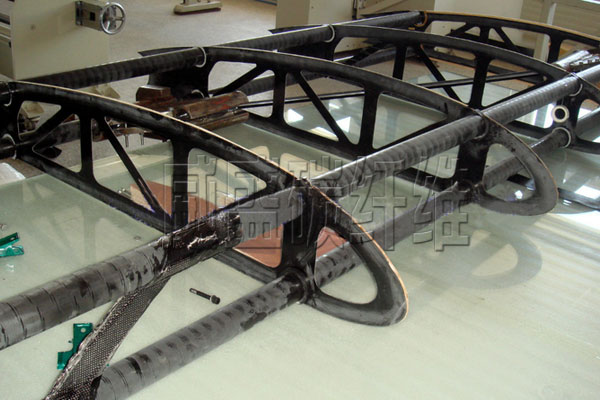 碳纖維無人機機翼骨架