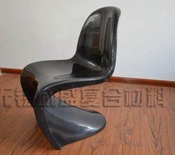 時(shí)尚多變的碳纖維椅