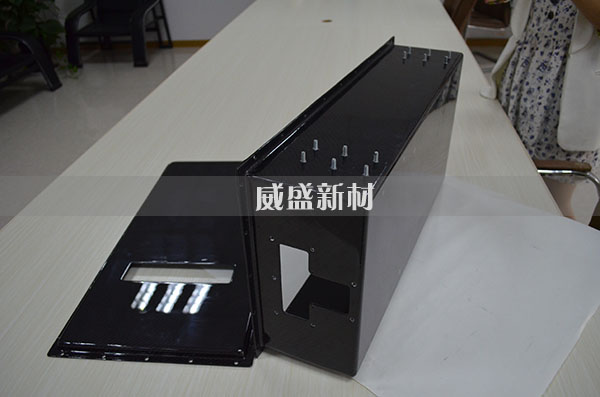 碳纖維箱體