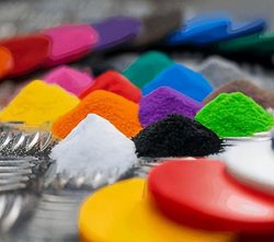 熱固性和熱塑性樹脂有什么不同？帶你看懂碳纖復(fù)材中的樹脂